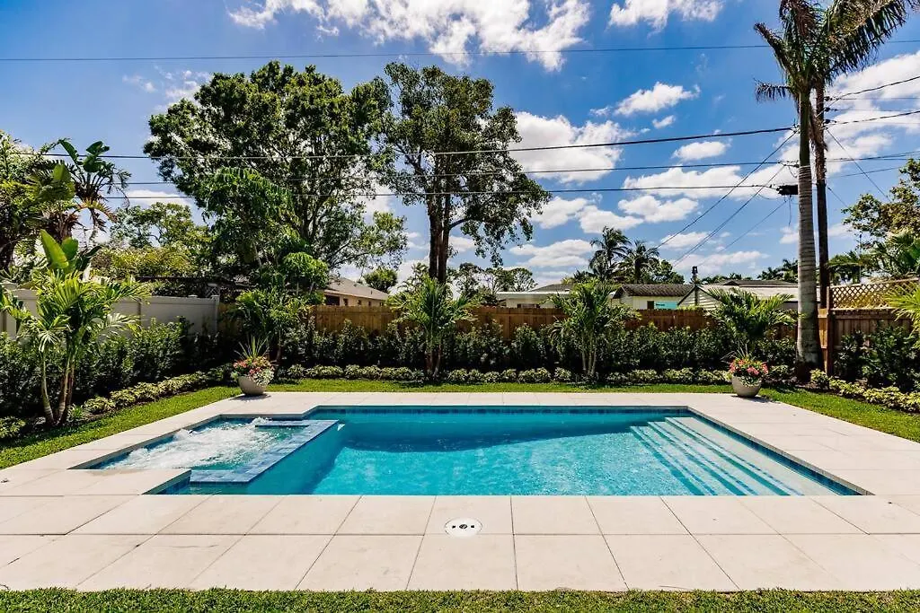 Retreat Bike To Beach! 4 Bed 2 Bath Feriehus