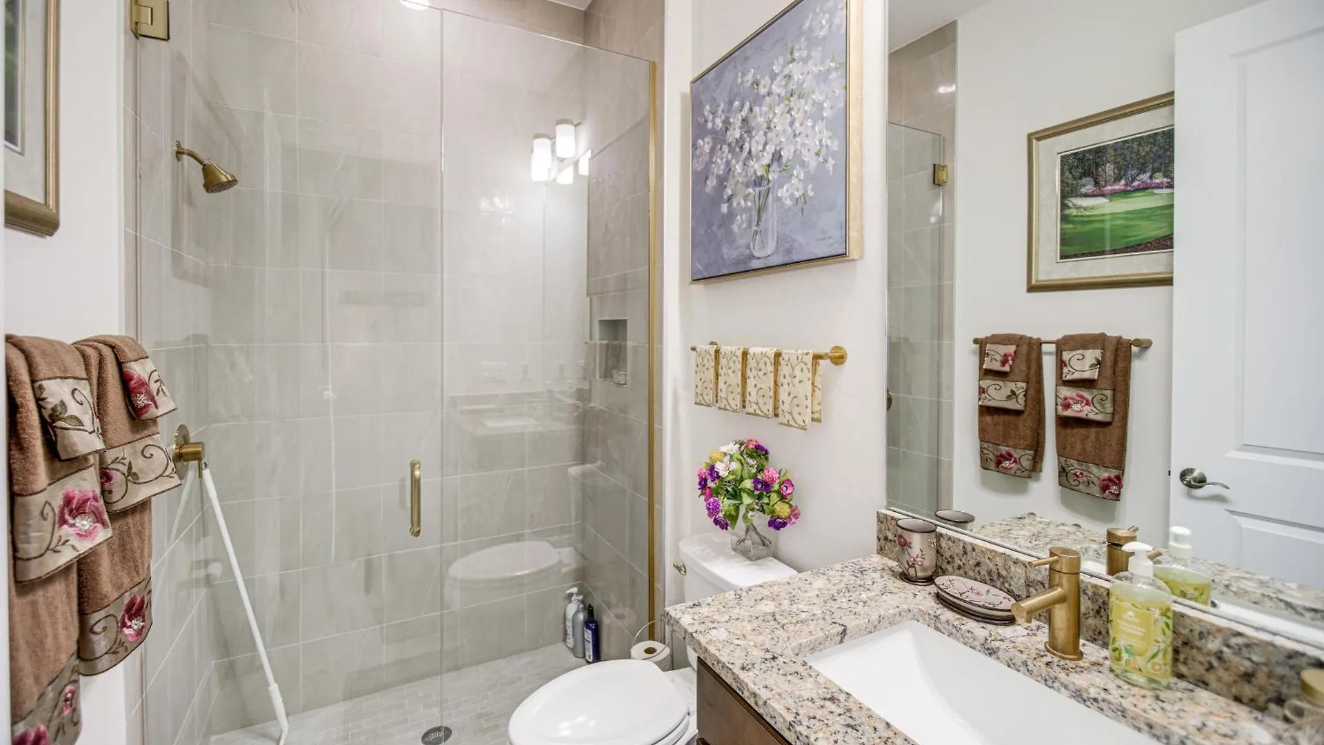 Beautiful Getaway With Pool Access! Naples