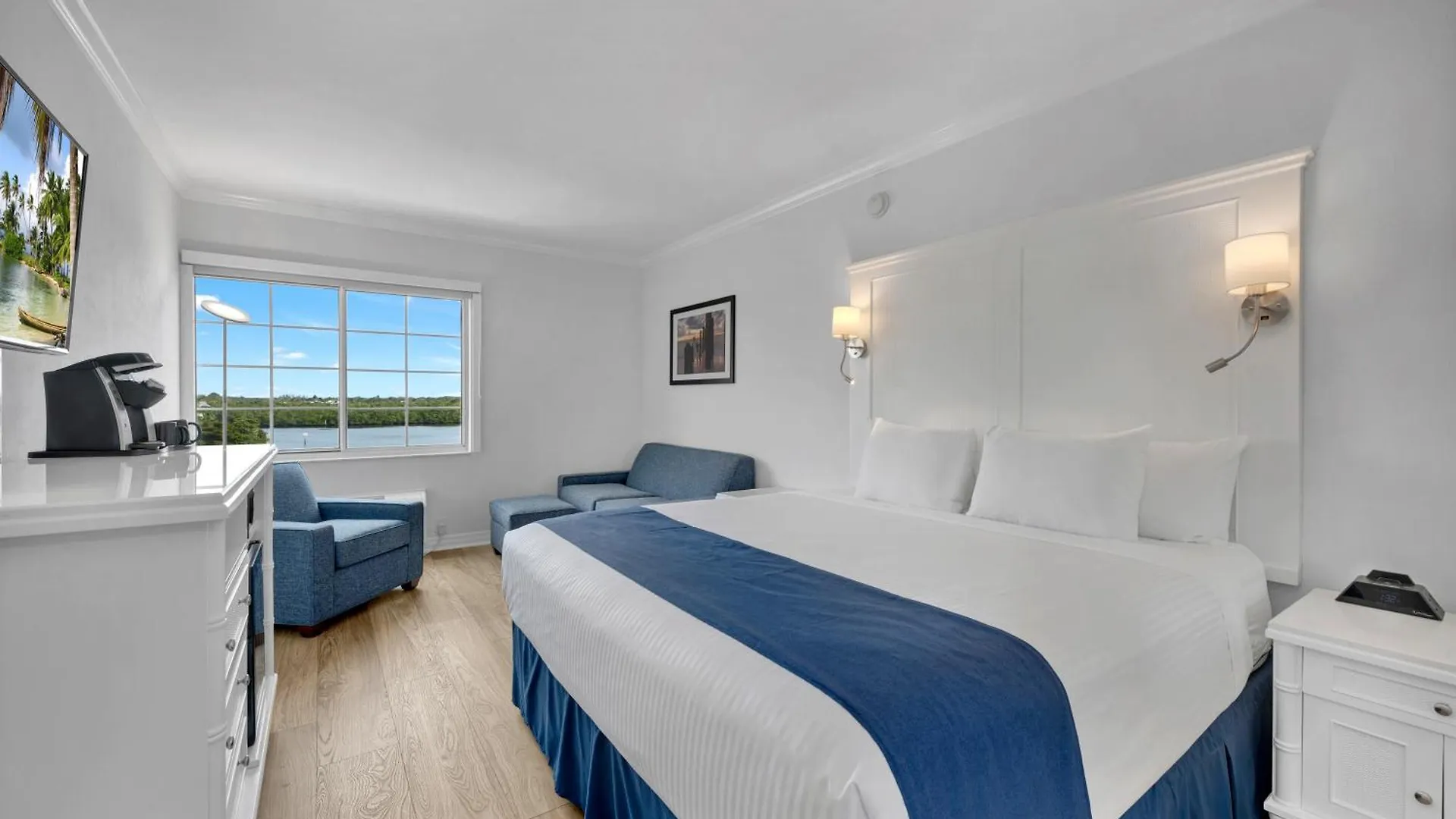 Bayfront 5th Avenue Otel