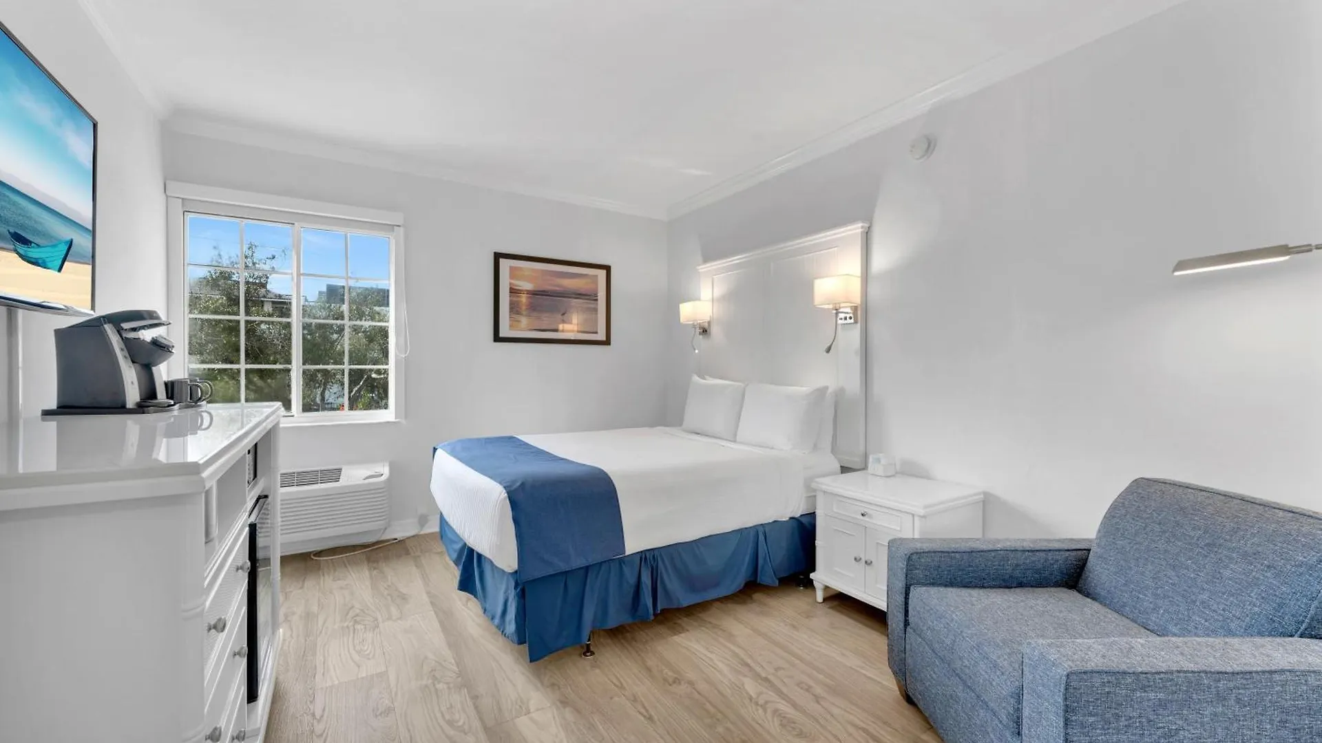 Otel Bayfront 5th Avenue 3*