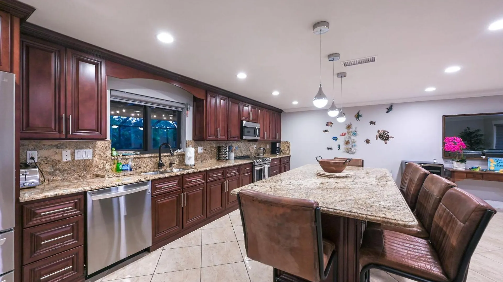 Tropical Hideaway - 1 Mi To Beaches! Naples