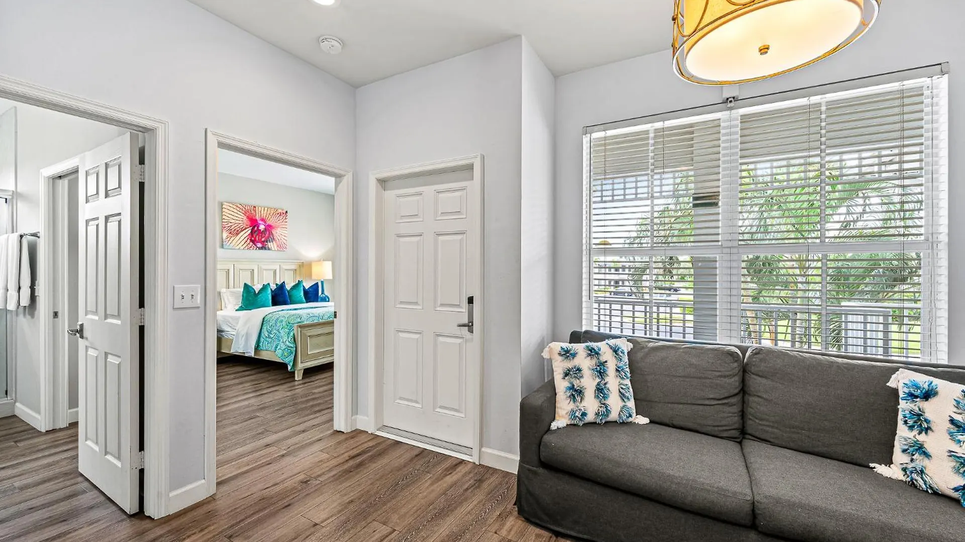 Solterra, Luxury Condo, Resort Pool In Greenlinks Holiday home