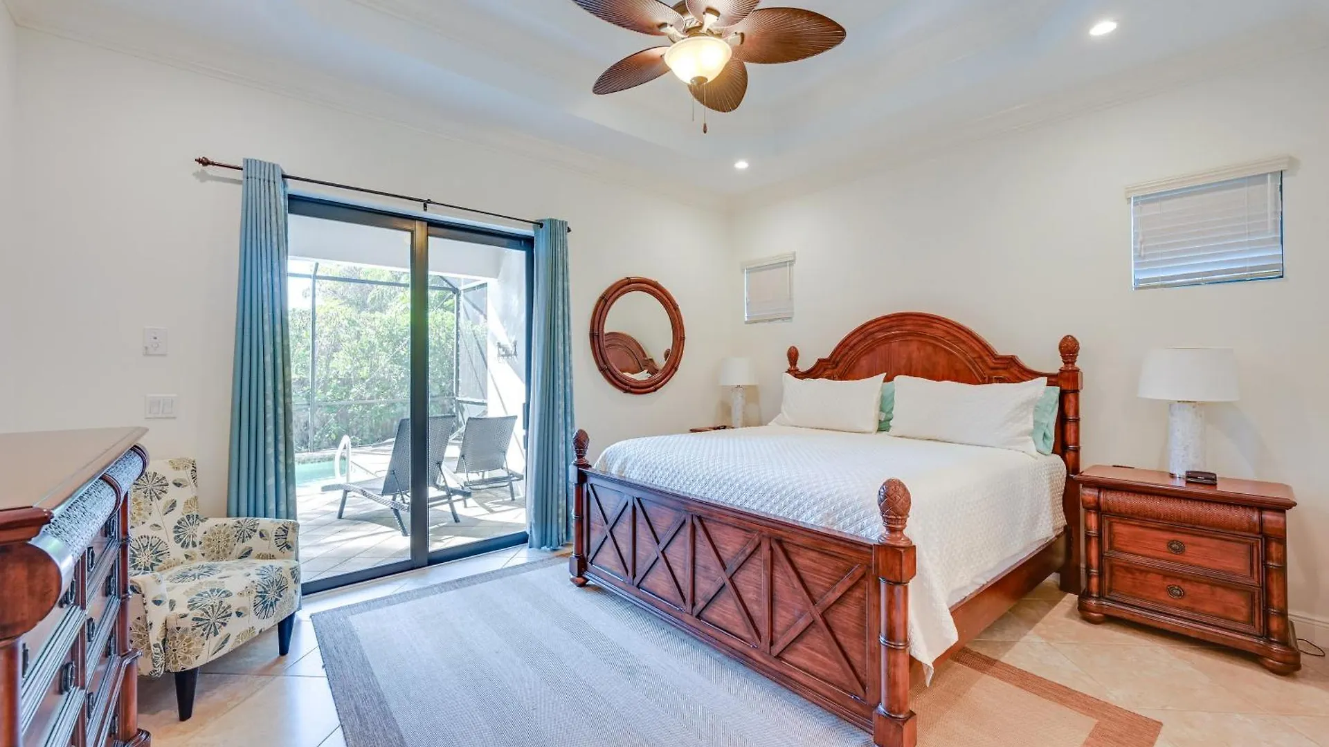 Chic Retreat With Private Heated Pool And Lanai Naples