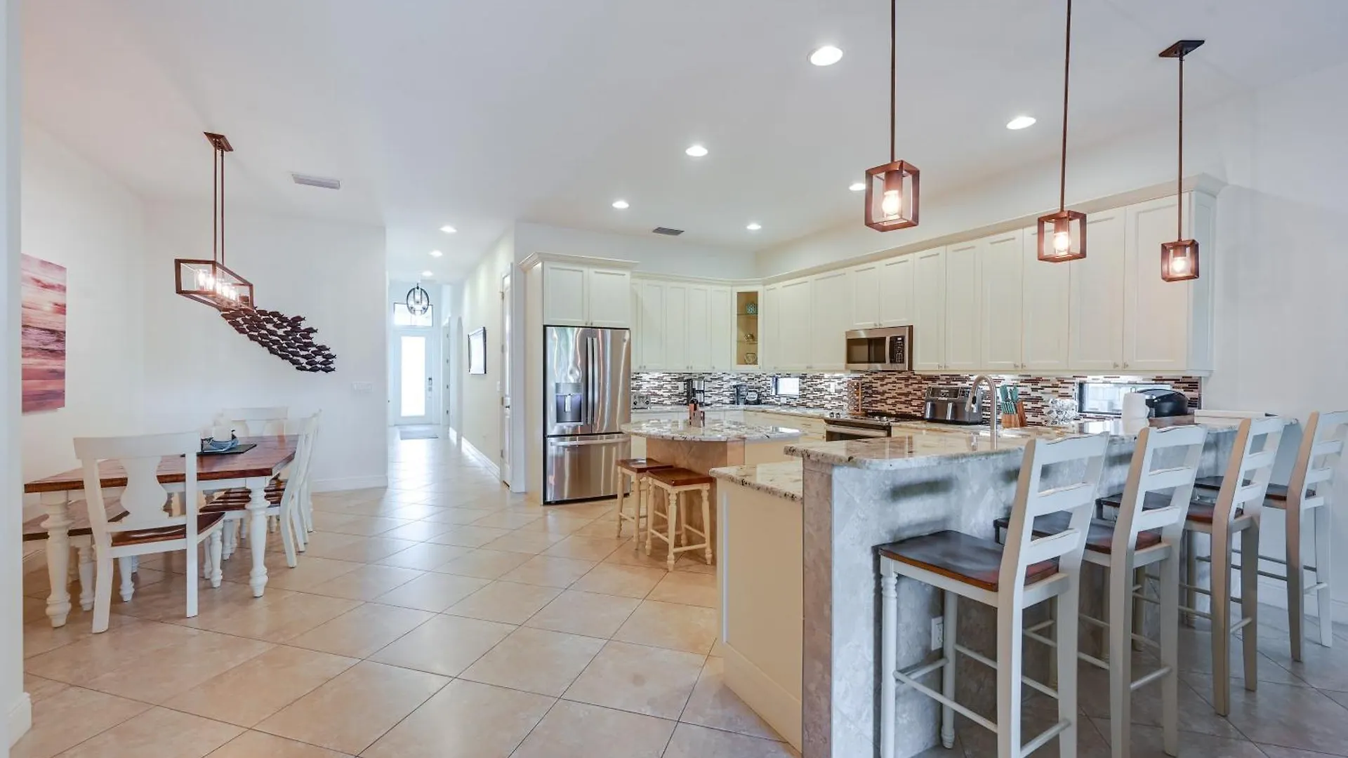 Chic Retreat With Private Heated Pool And Lanai Holiday home