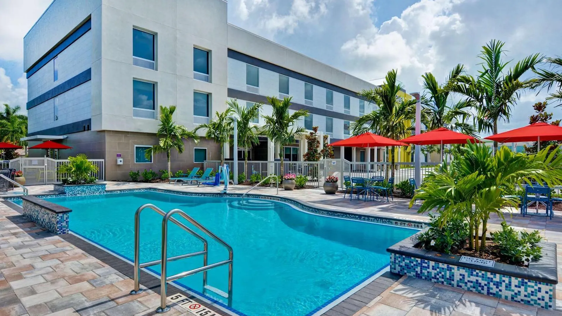 Home2 By Hilton I-75 Pine Ridge Road Otel North Naples
