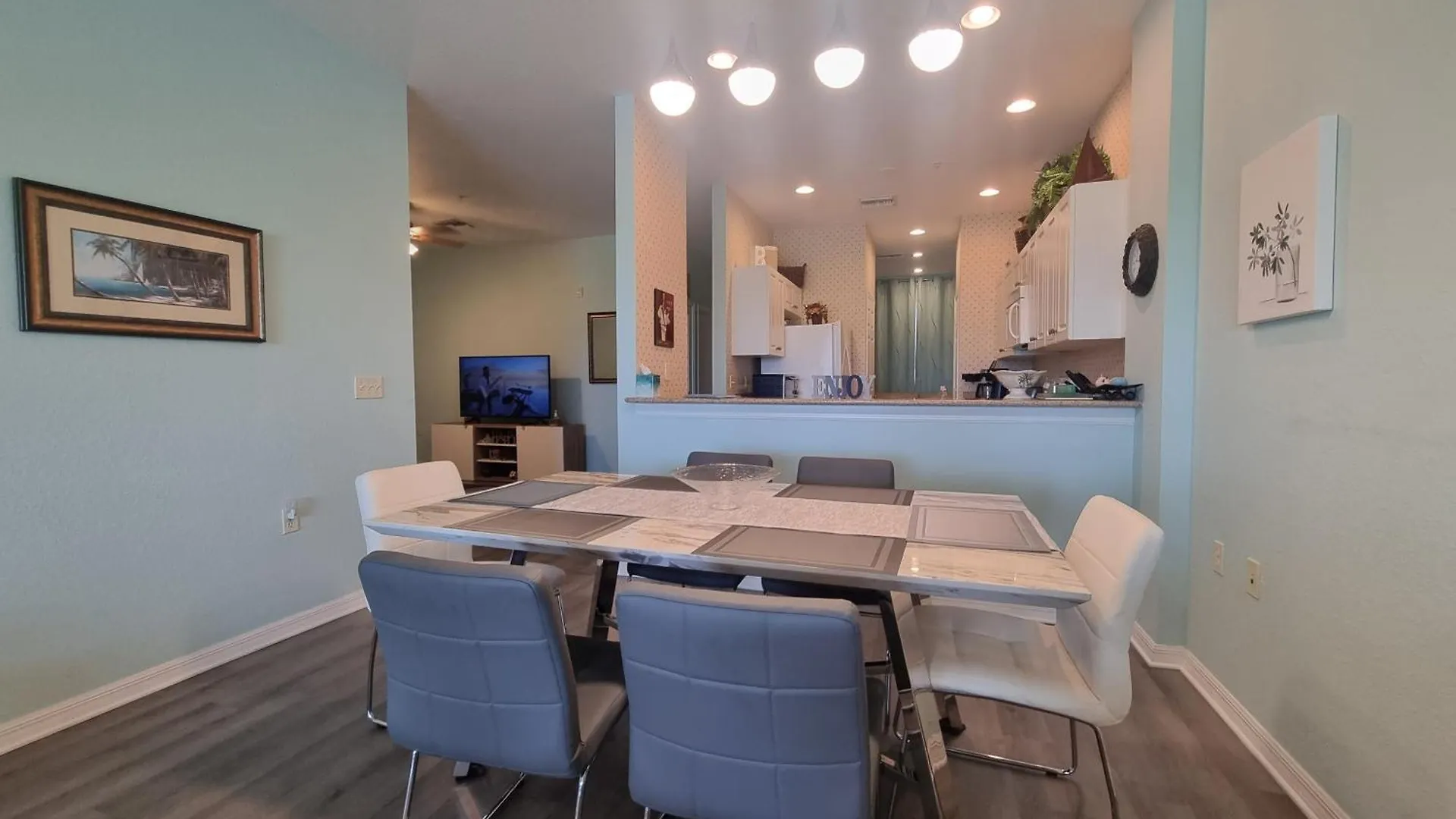 Stunning 2-bedroom Den In Greenlinks Naples