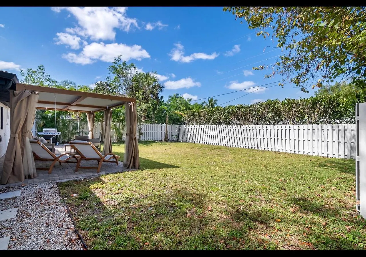 Holiday home Chic 7 Min From The Naples
