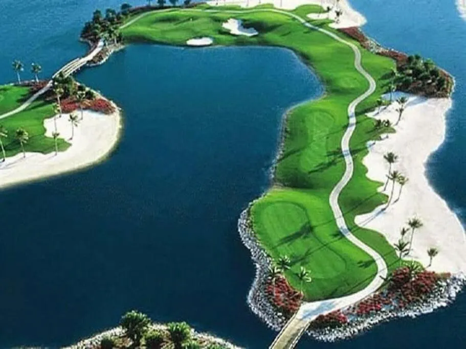 Serene Retreat: Golf-resort Pool-tennis-gym Apartment Naples