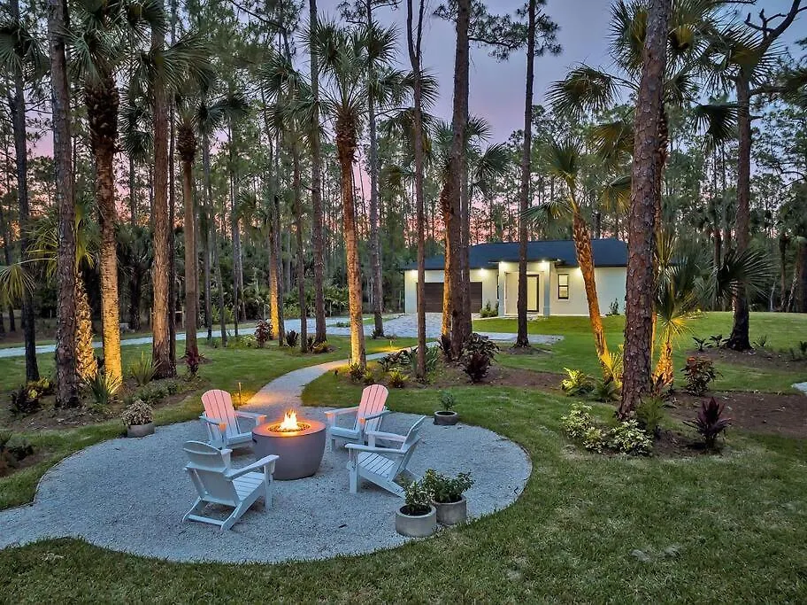 Escape, 2 Villas, Pickleball, Basketball, Heated Pool & Spa, Game *