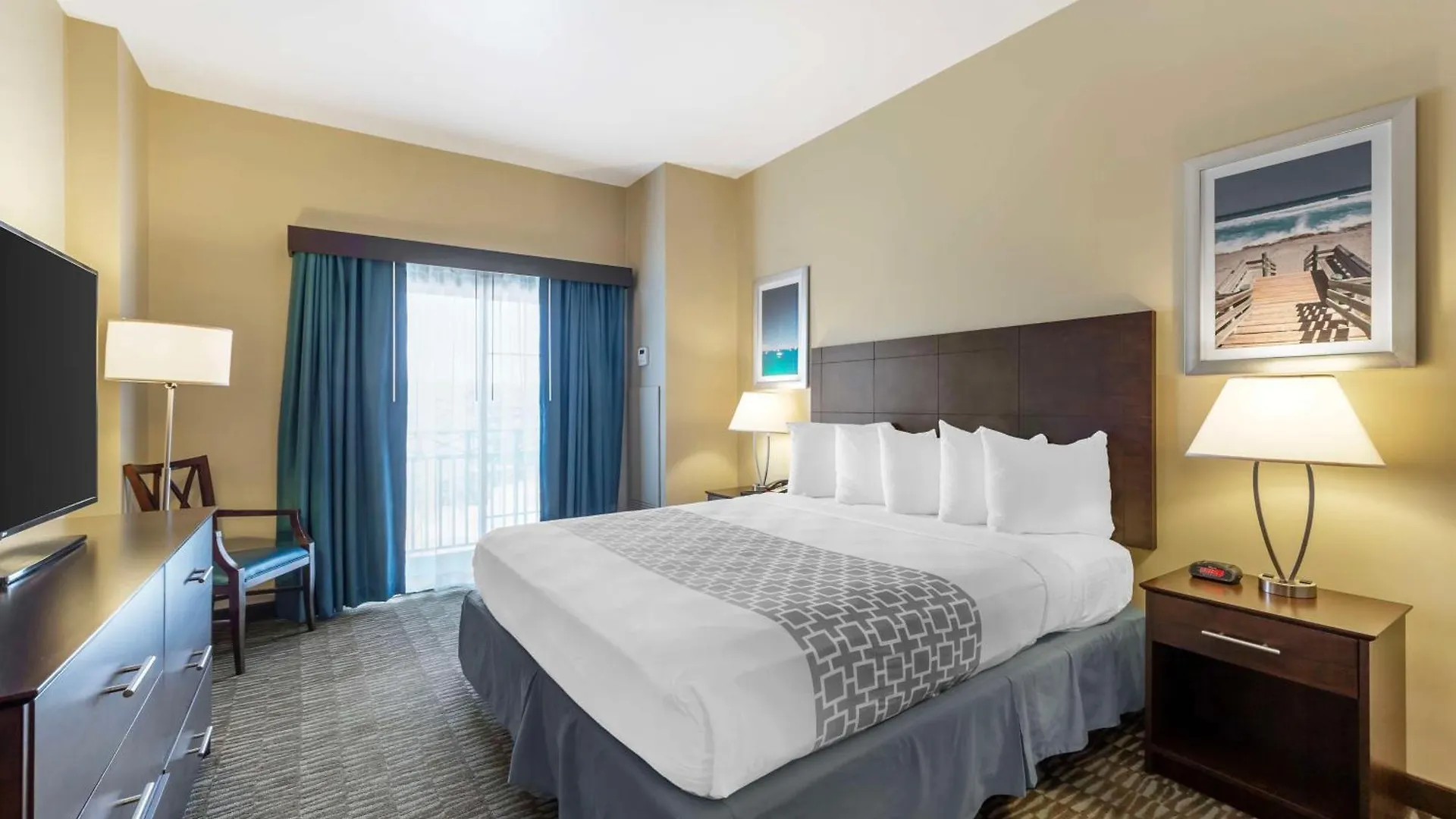 Hotel Western Plaza