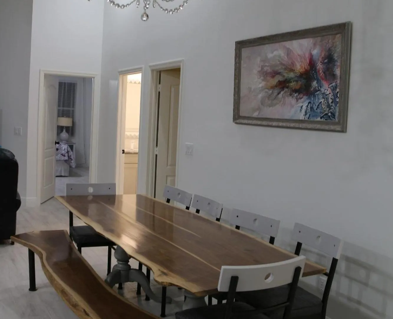 De Charme With Heated Salt Water Pool And Naples