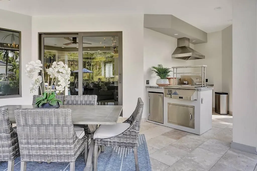 Luxury Estate Near Beaches & 5th Avenue Holiday home *