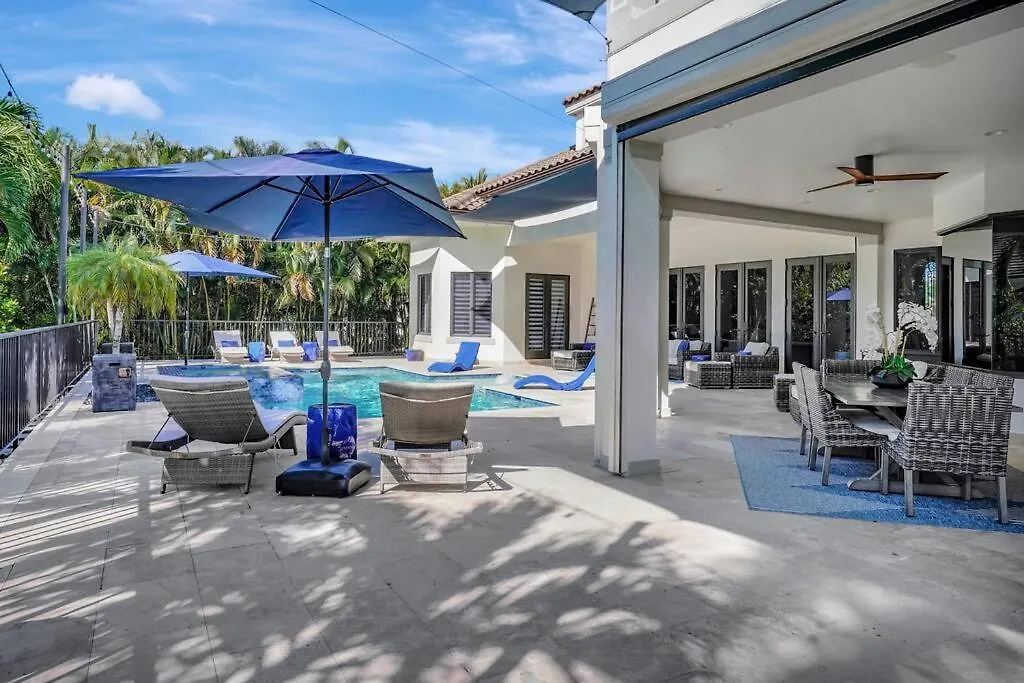 Luxury Estate Near Beaches & 5th Avenue Holiday home *