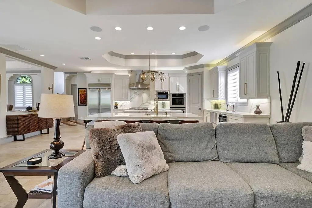 Holiday home Luxury Estate Near Beaches & 5th Avenue *