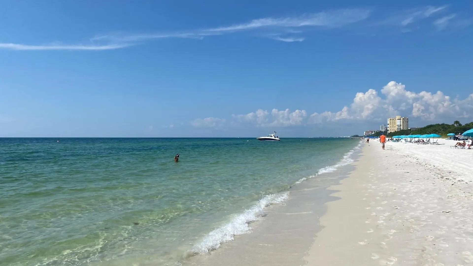 Closest To Vanderbilt Beach, New Remodel, Well Appointed, Bbq, Yard, Very Private Many Extras! * Naples