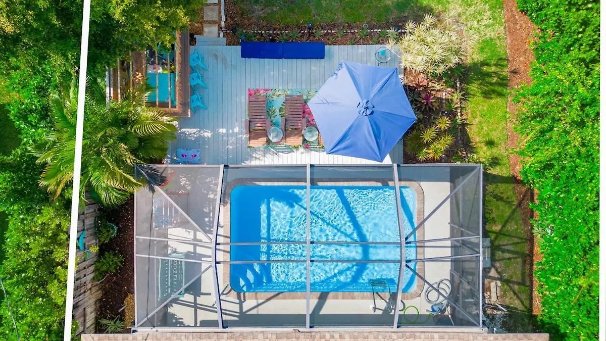 Beachy Haven 3 Bed 2bath Heated Pool Tiki Bar Sleep 6 Holiday home *