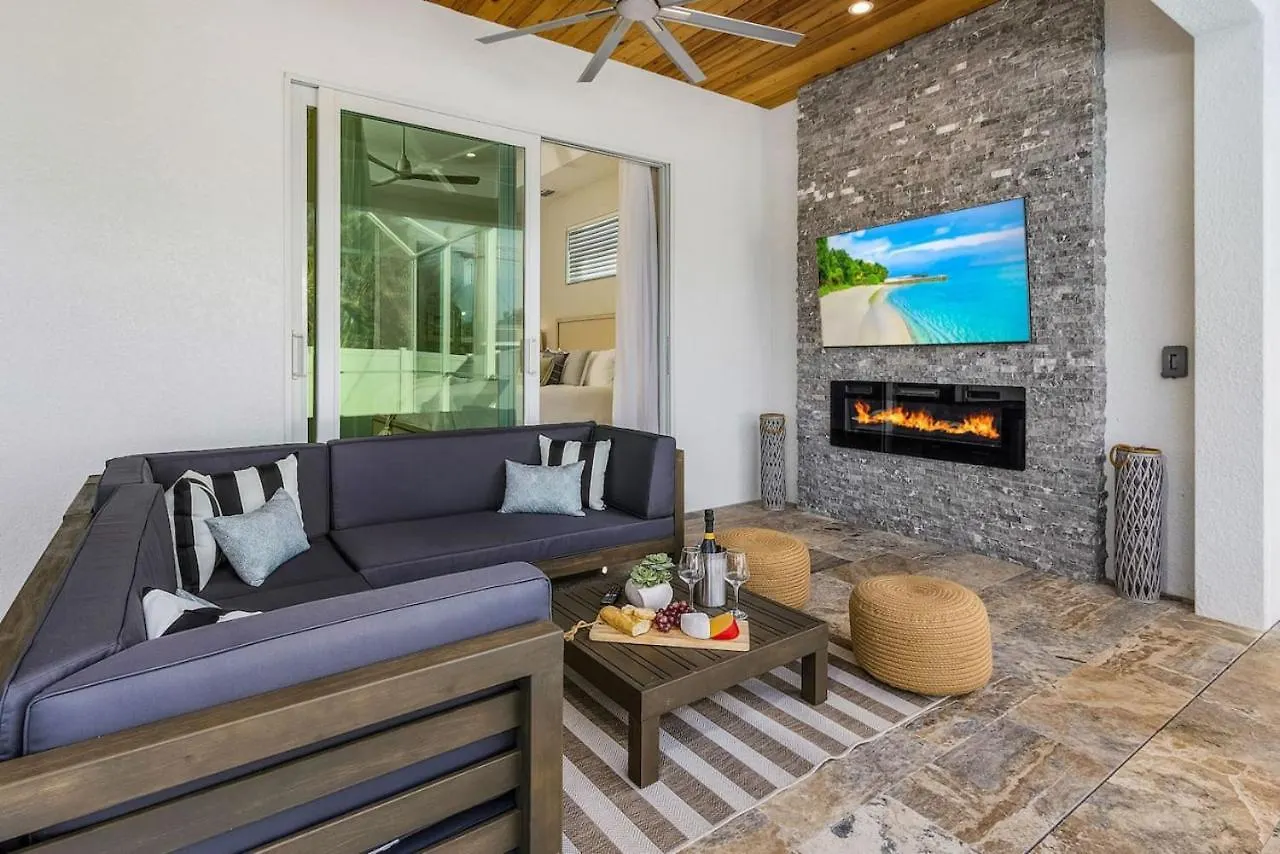 Serenity Retreat The Ultimate Luxury Getaway * Naples