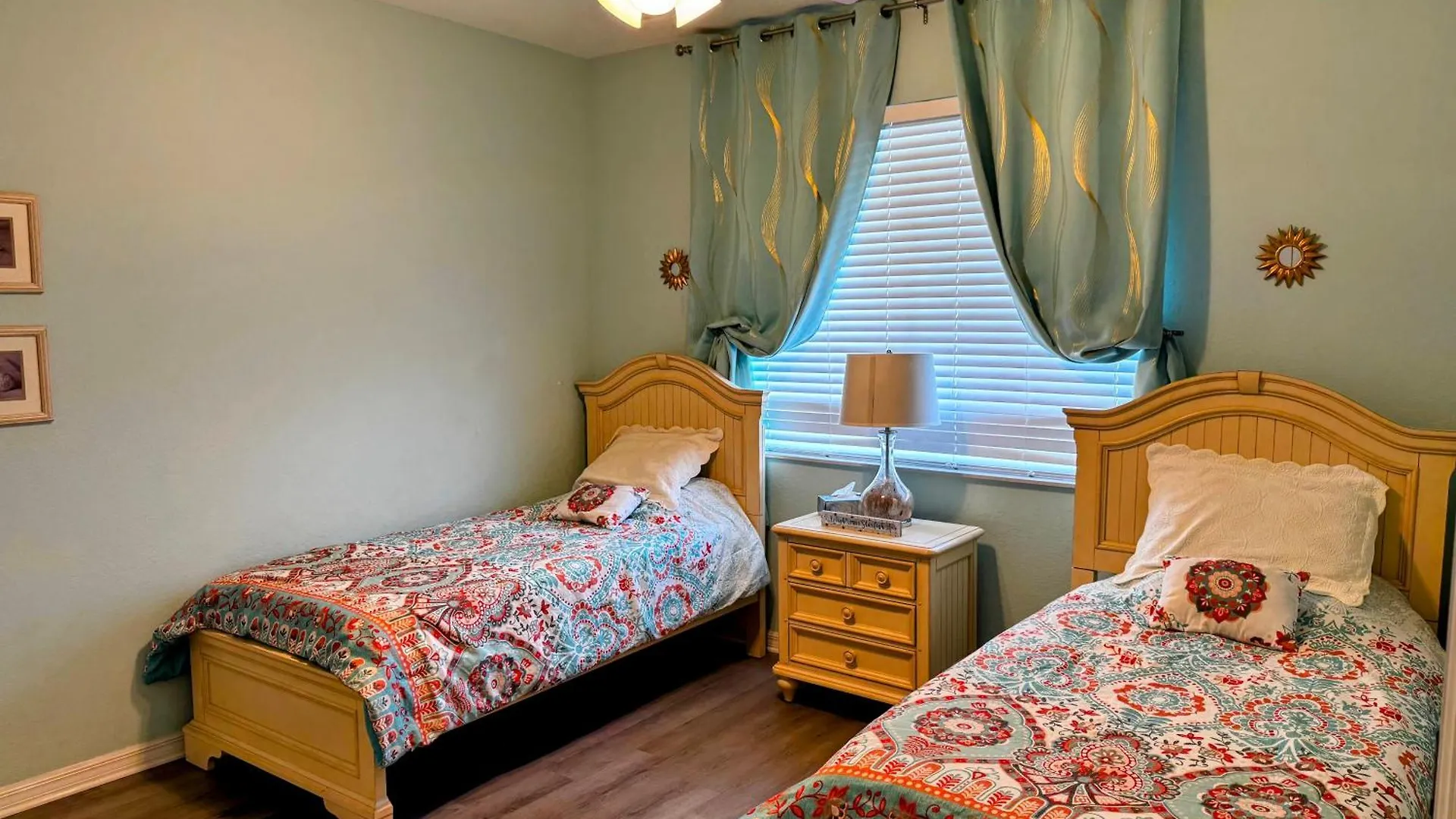 Stunning 2-bedroom Den In Greenlinks Naples