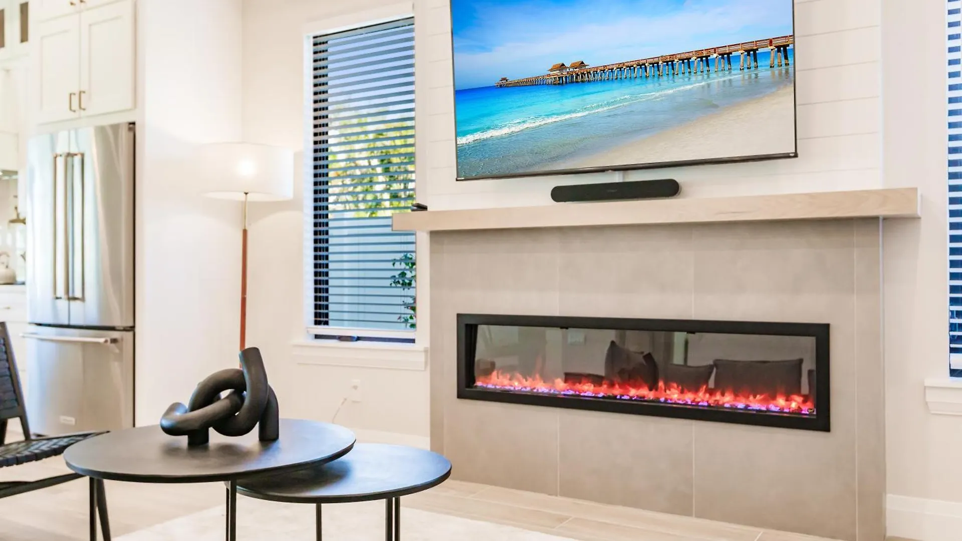 Luxe Coastal Getaway Vanderbilt Holiday home *