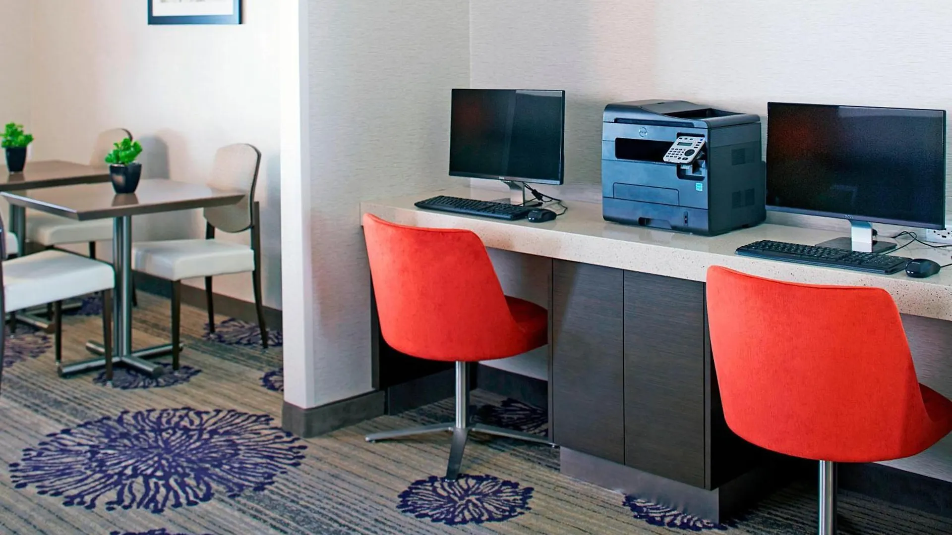 By Marriott 3* North Naples