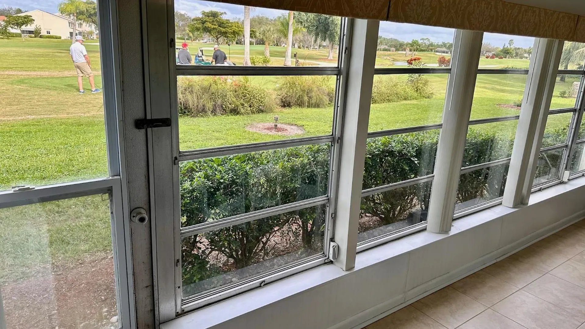 Stunning 2-bd Naples, 55+, Pool, Chickee, Golf Aparthotel Naples Manor