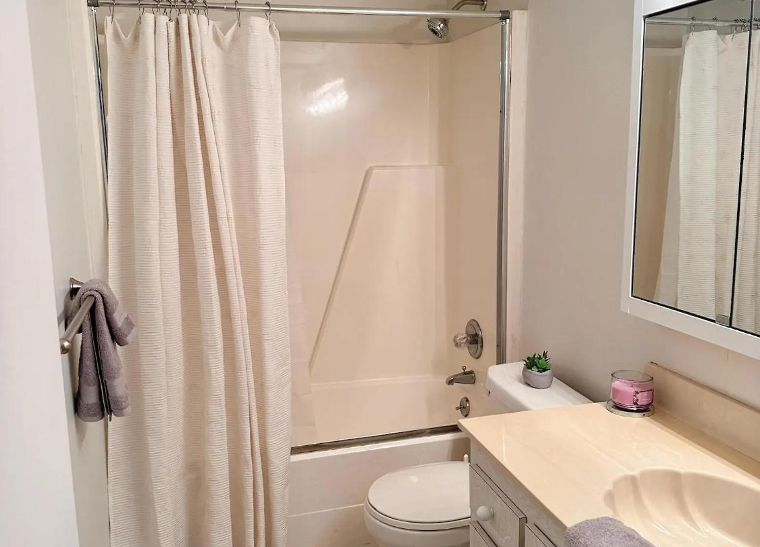 Stunning 2-bd Naples, 55+, Pool, Chickee, Golf Naples Manor