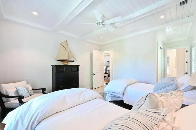 5 Bedroom Luxury Aqualane Shores Heated Pool Boat Slip * Naples