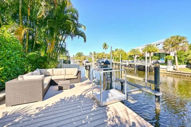 5 Bedroom Luxury Aqualane Shores Heated Pool Boat Slip Holiday home