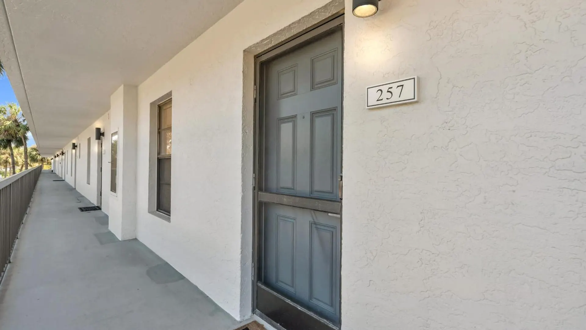 Close To The Lobby And Pool - Peaceful Views And Comfy Furnishings Holiday home Naples