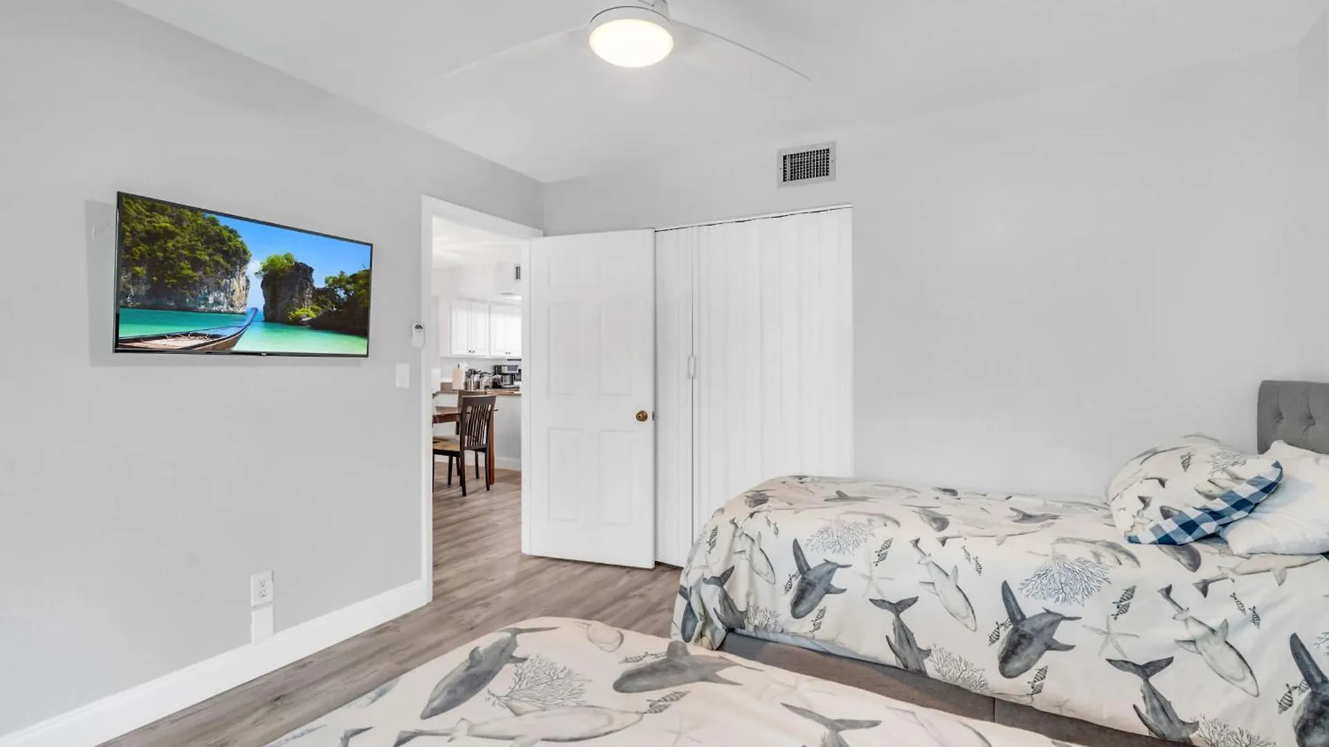Holiday home Close To The Lobby And Pool - Peaceful Views And Comfy Furnishings