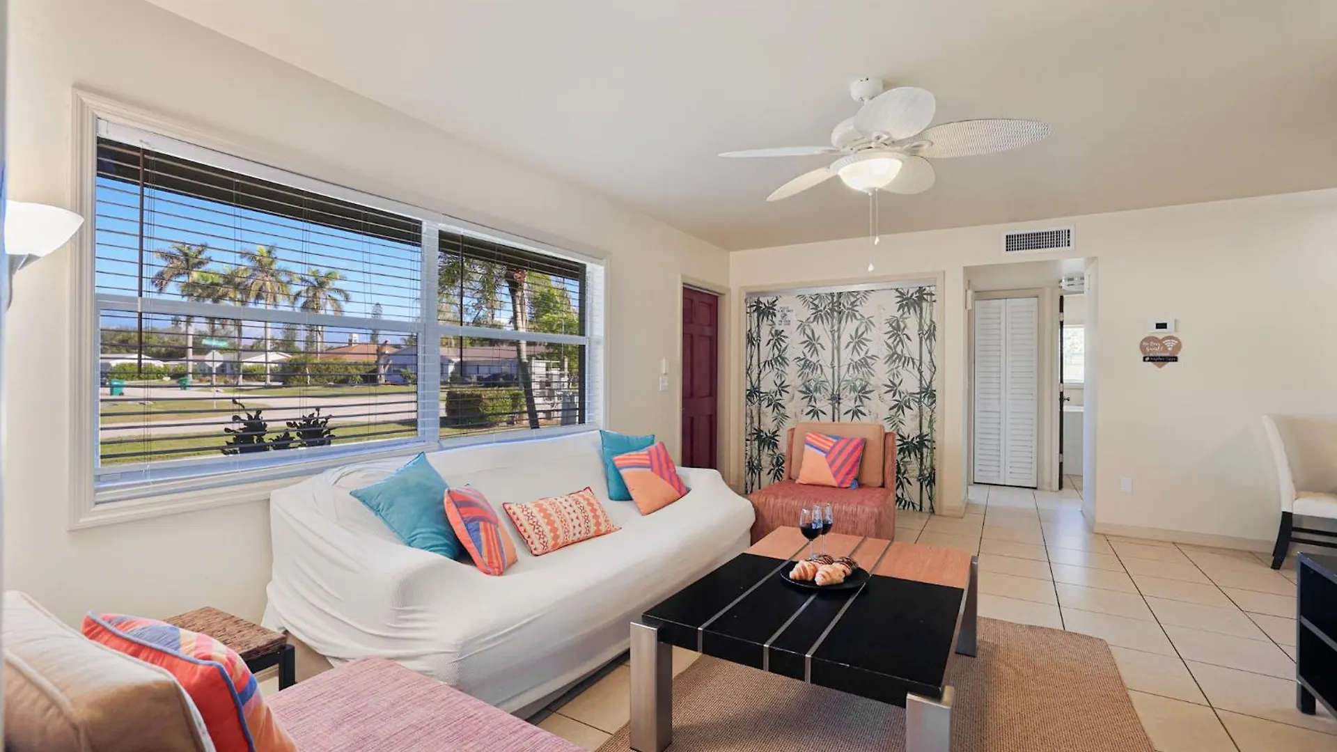 Charming Oasis - Close To Beaches & Shops
