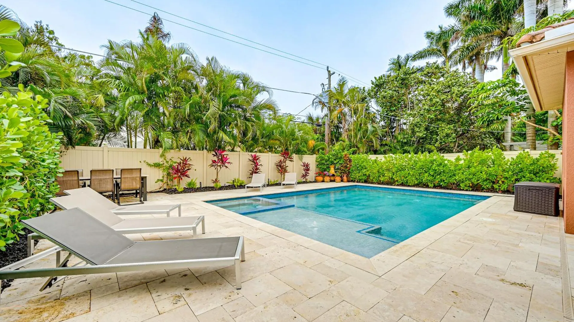 Coastal Getaway About 2 Mi To Beaches! *