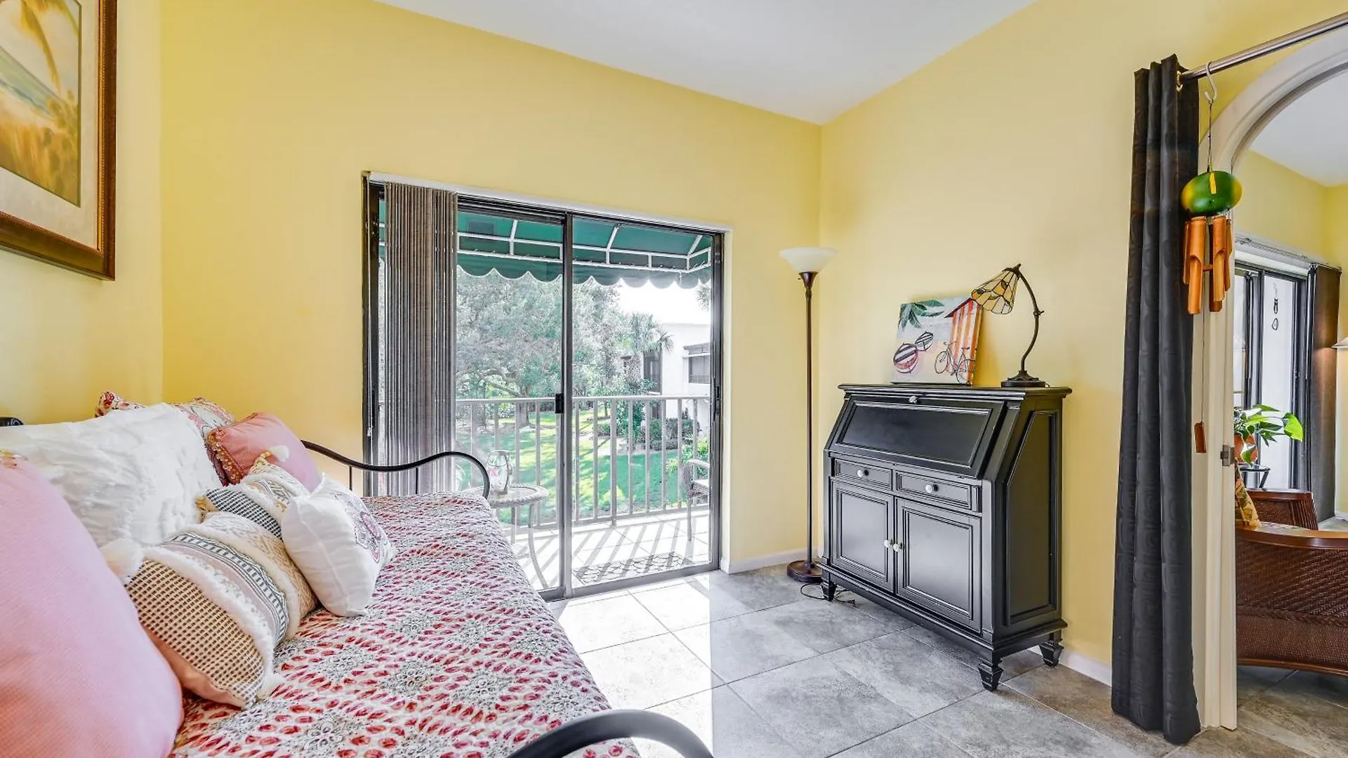 Apartment Lovely Vacation With Shared Pools! Naples