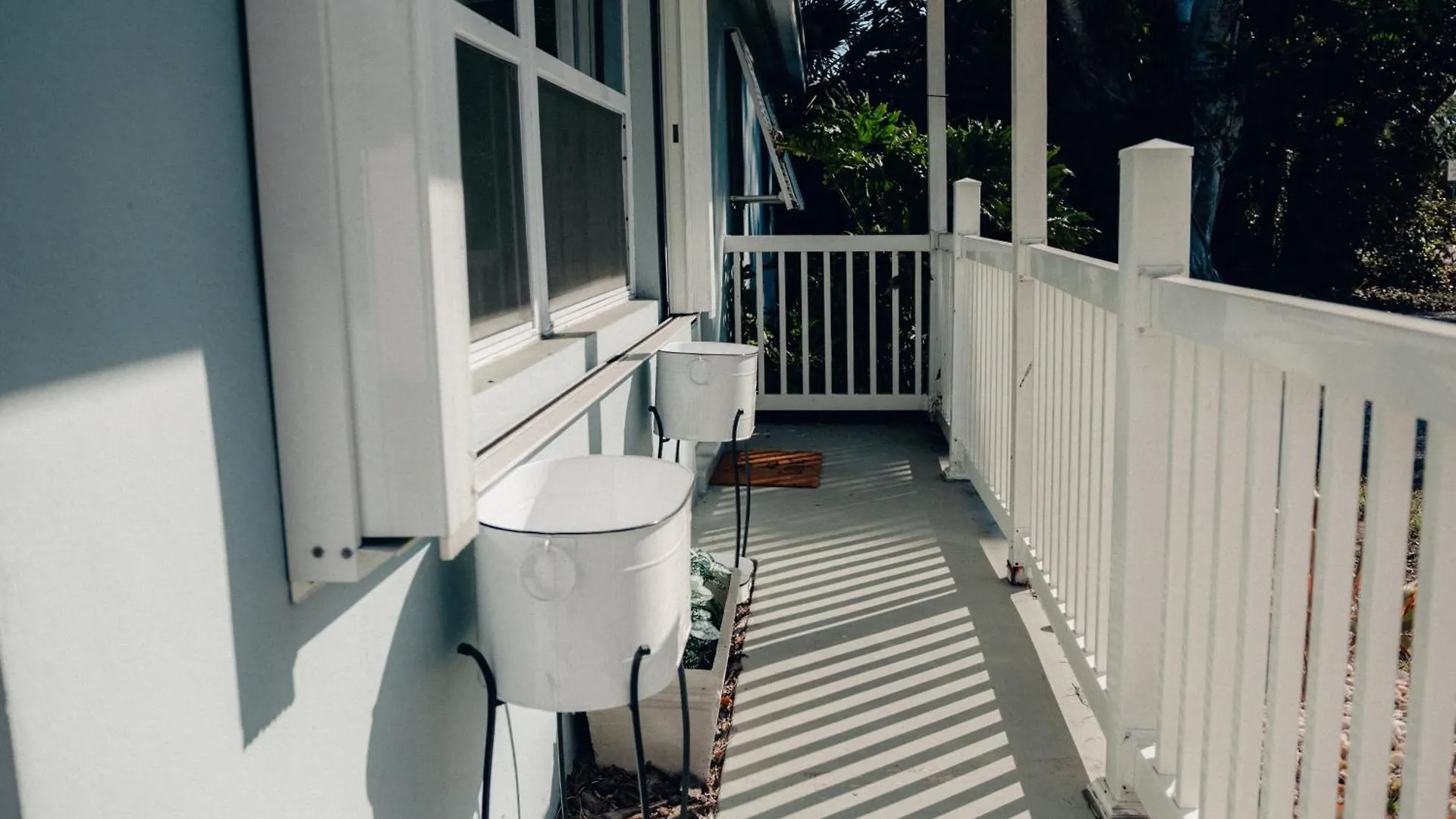 Coastal Retreat Near & Downtown Holiday home