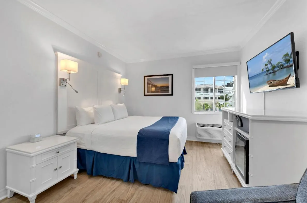Bayfront 5th Avenue 3* North Naples