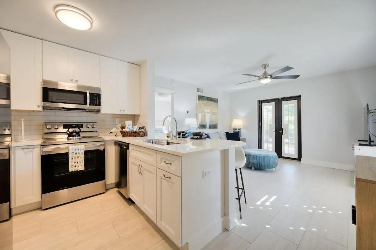 Apartment Lemarquis, Old Condo, Near Beach&downtown Naples