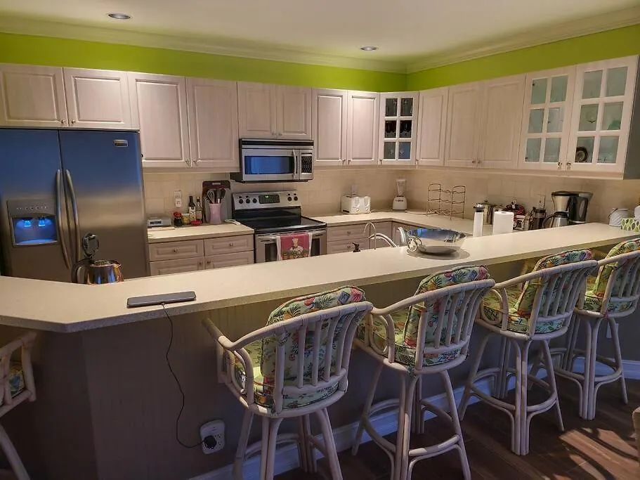 Vanderbilt 3br/3ba North Naples