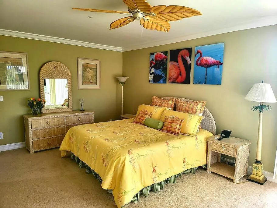 Vanderbilt 3br/3ba 公寓
