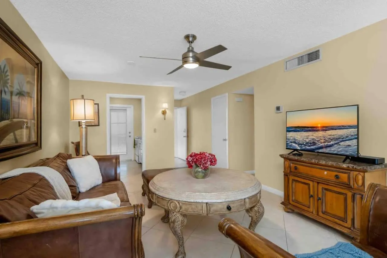 Aqua Breeze North Naples