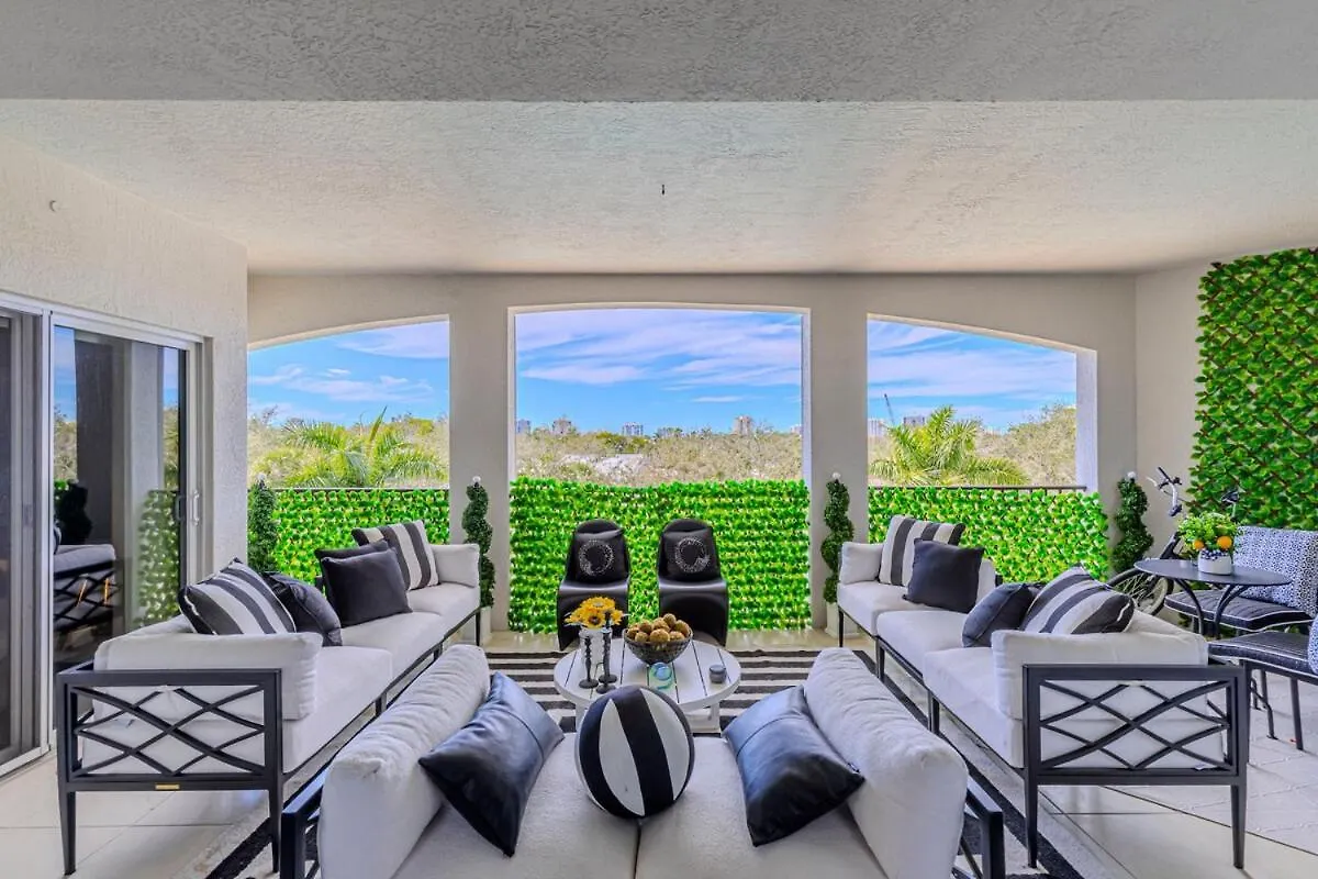 Luxury Penthouse Near Apartment Naples