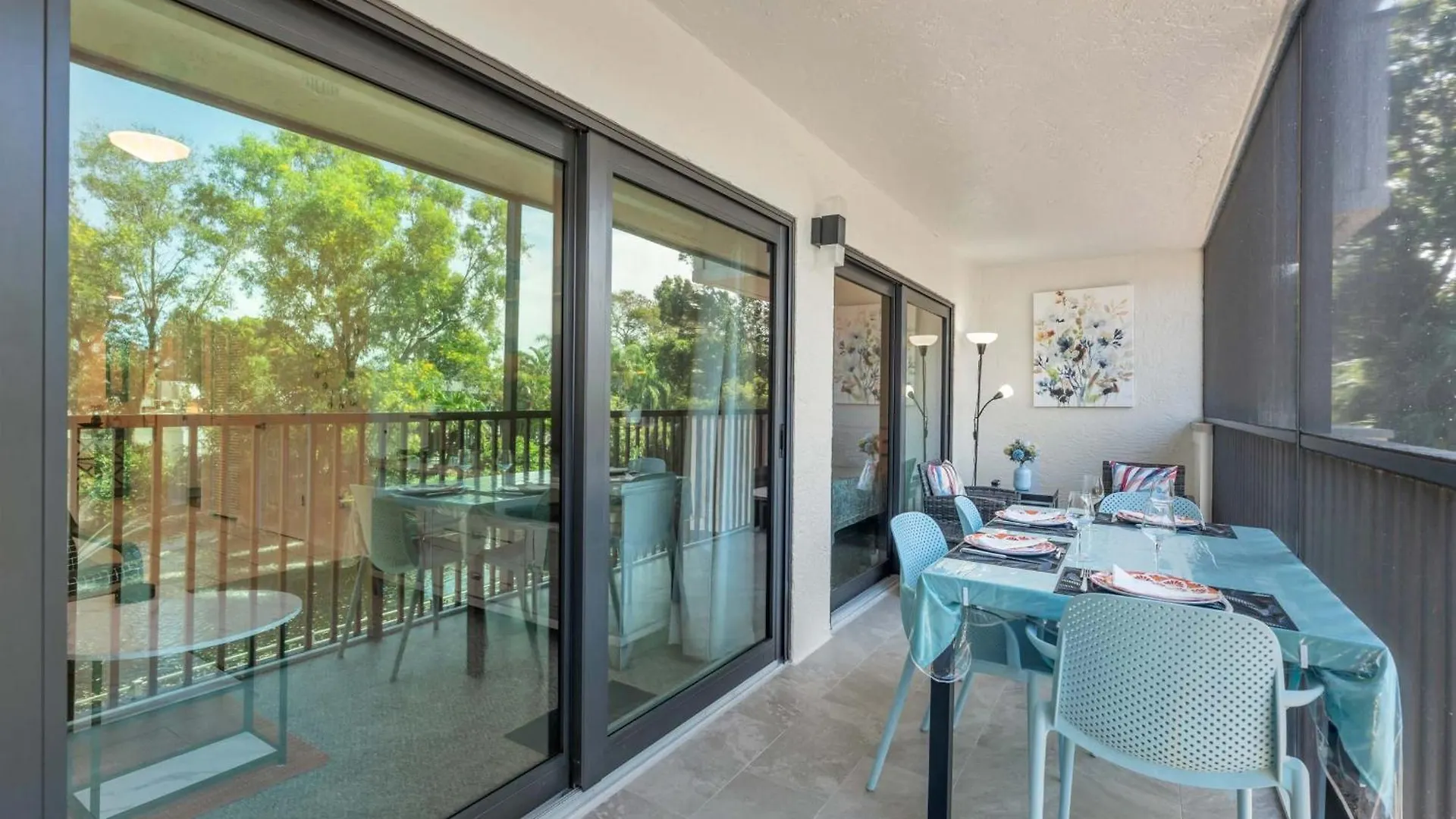 Second Floor With And Fountain View * Naples