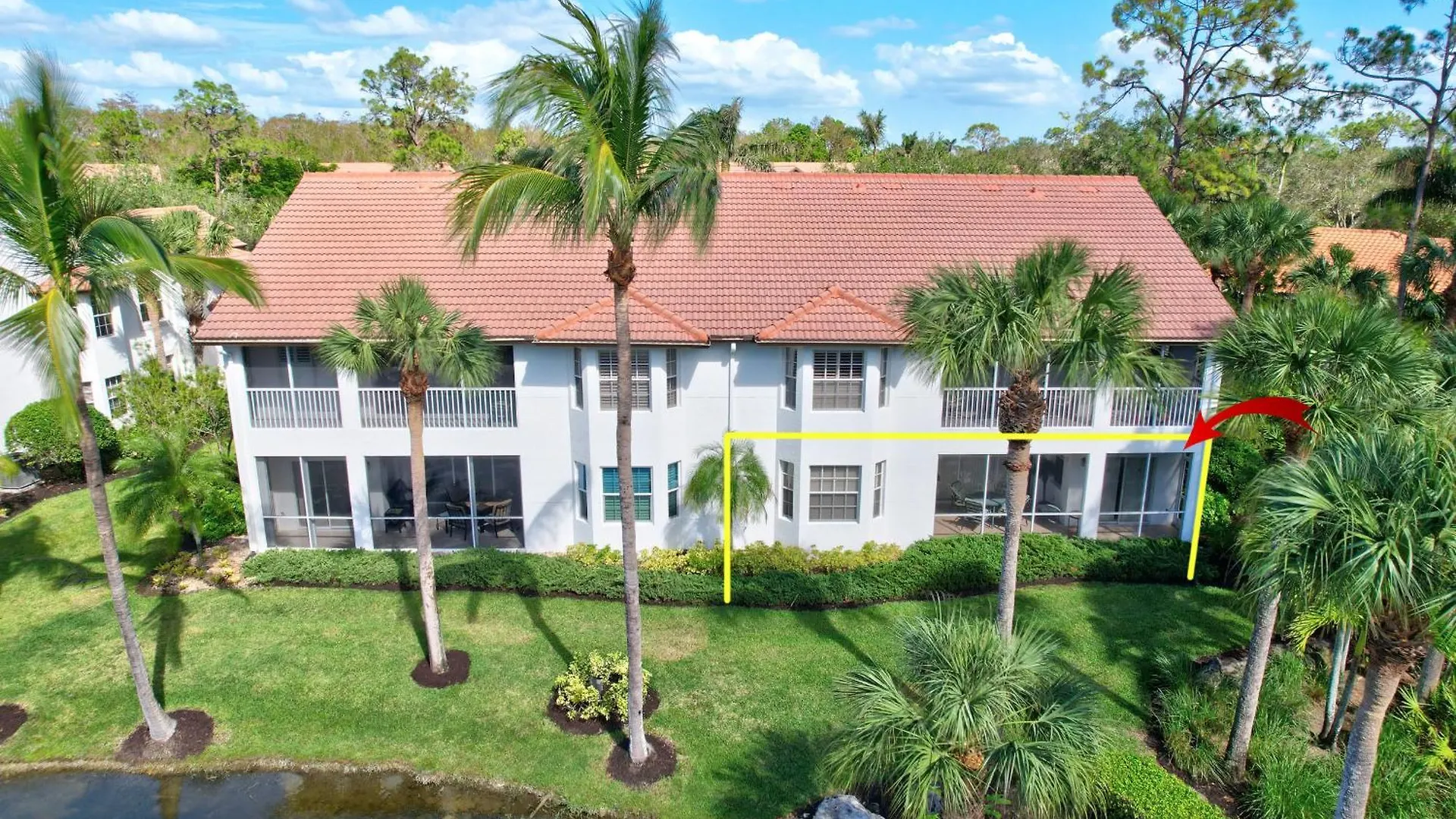First Floor Coach With Pond Views * Naples