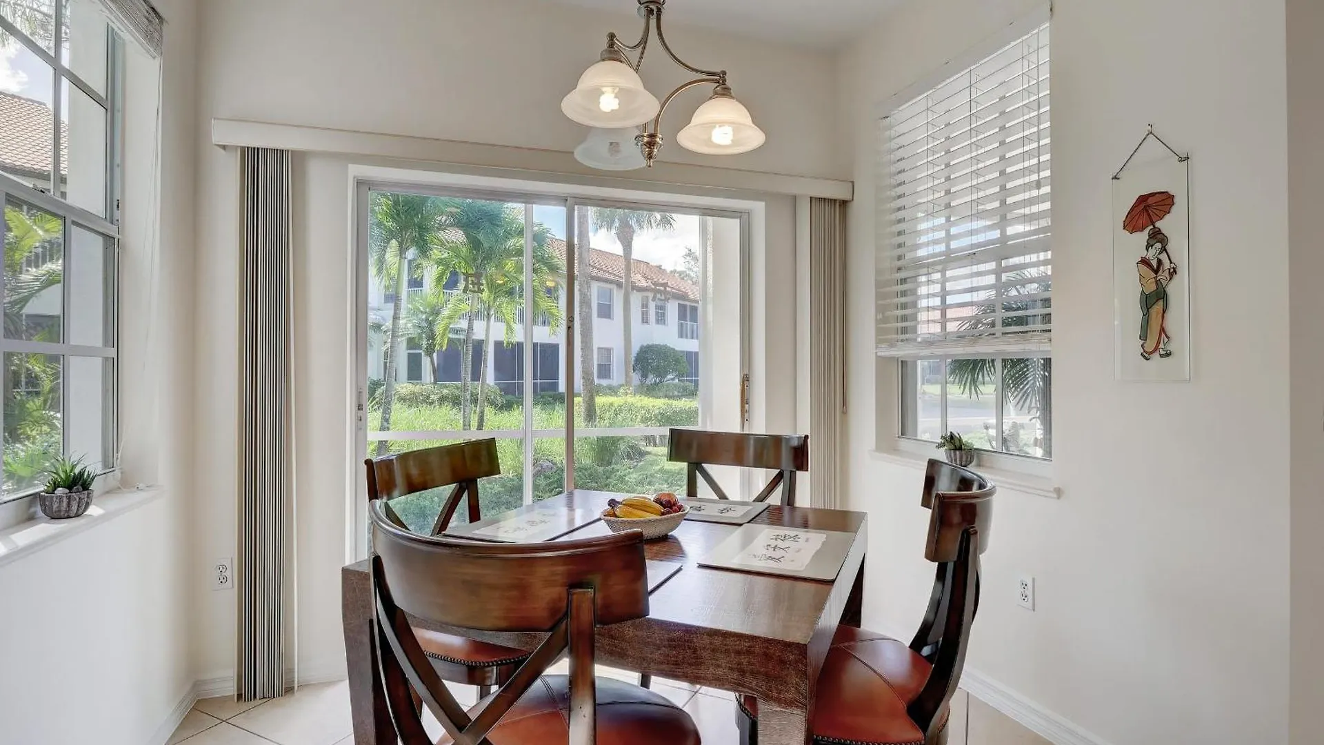 First Floor Coach With Pond Views * Naples
