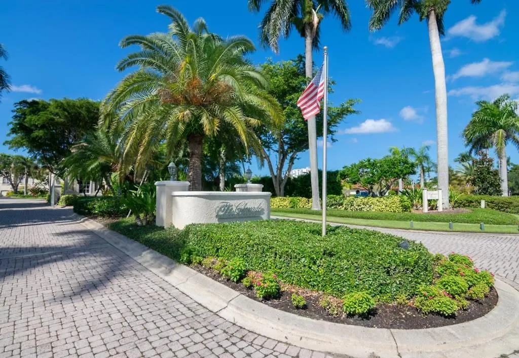 Walk To The And Venetian Village From Luxury Coach