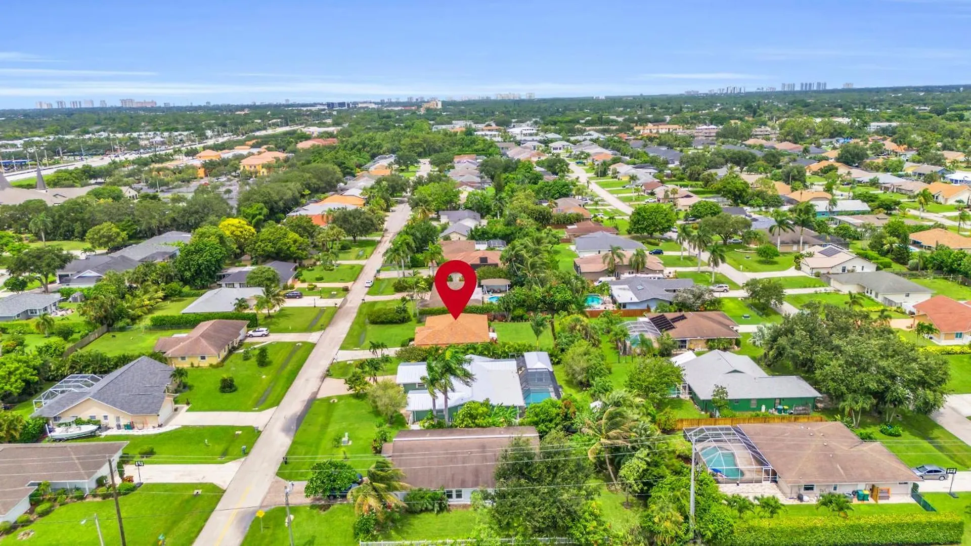 4 Miles To And Walk To Shops Holiday home Naples