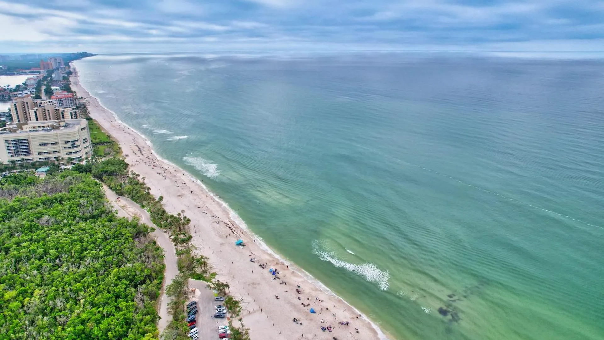 6th Floor End Unit -bay Side -with Gulf Views And Walk To Vanderbilt * Naples