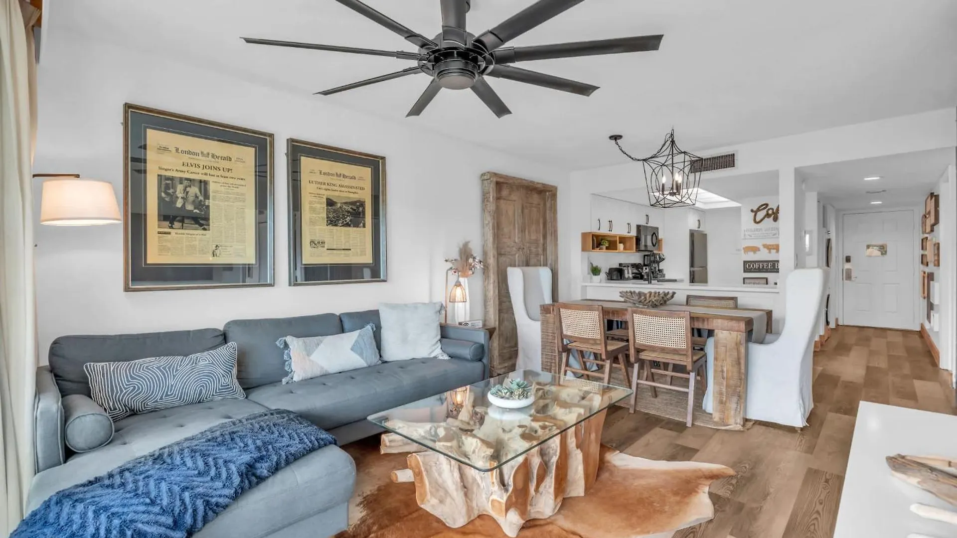 Remodeled 2br Luxury With Views * Naples