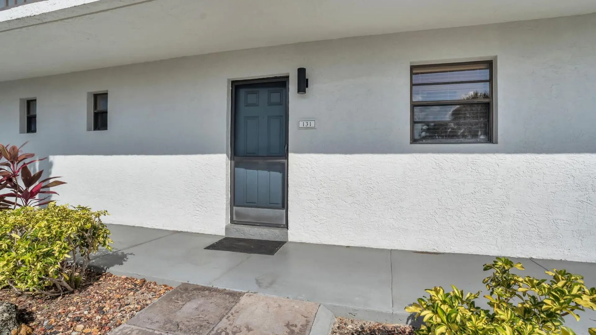 Walk From Lanai To Pool And Holiday home Naples