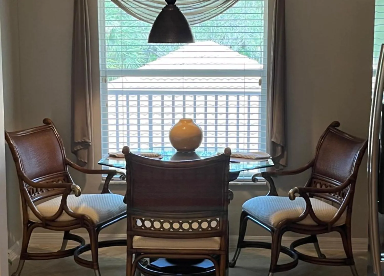 Apartment Well-appointed Beautifully Furnished