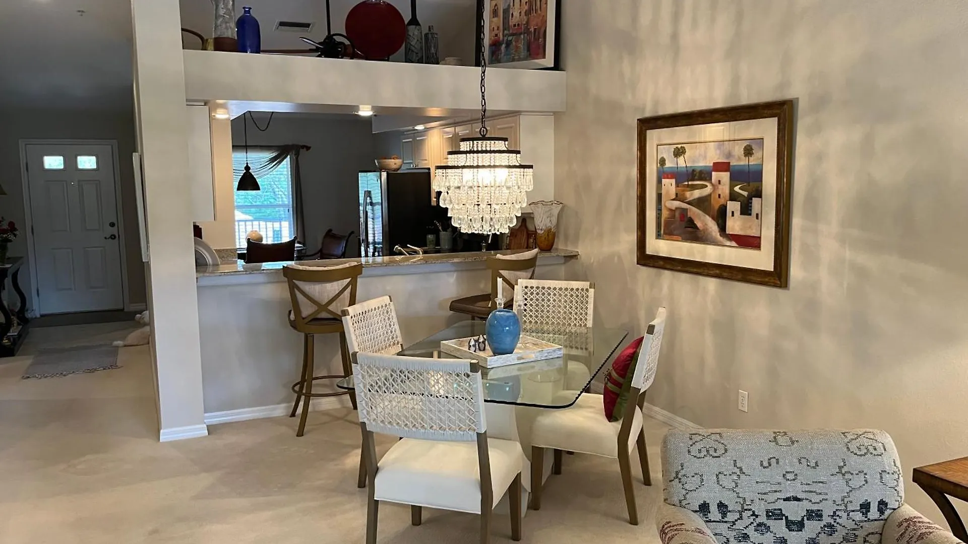 Well-appointed Beautifully Furnished Apartment